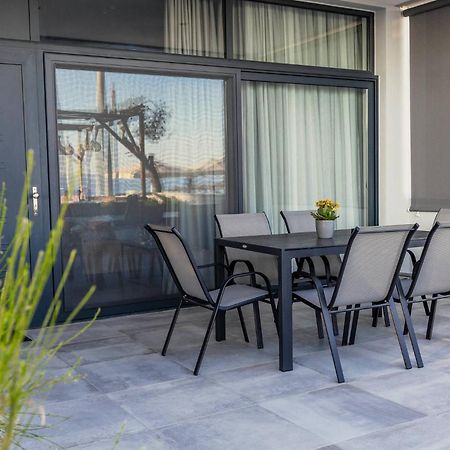 Enalia Luxury Living Lejlighed Nikiti  Eksteriør billede