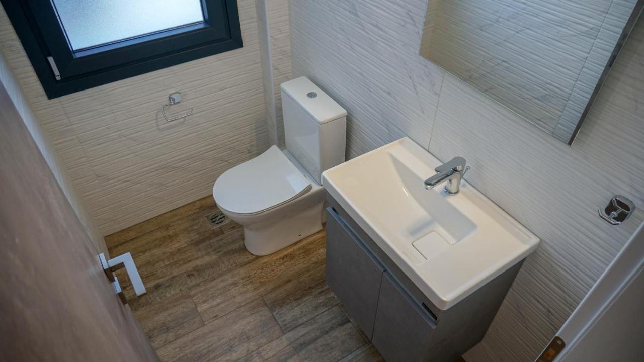 Enalia Luxury Living Lejlighed Nikiti  Eksteriør billede