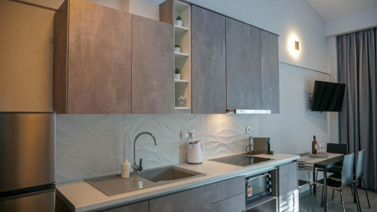 Enalia Luxury Living Lejlighed Nikiti  Eksteriør billede