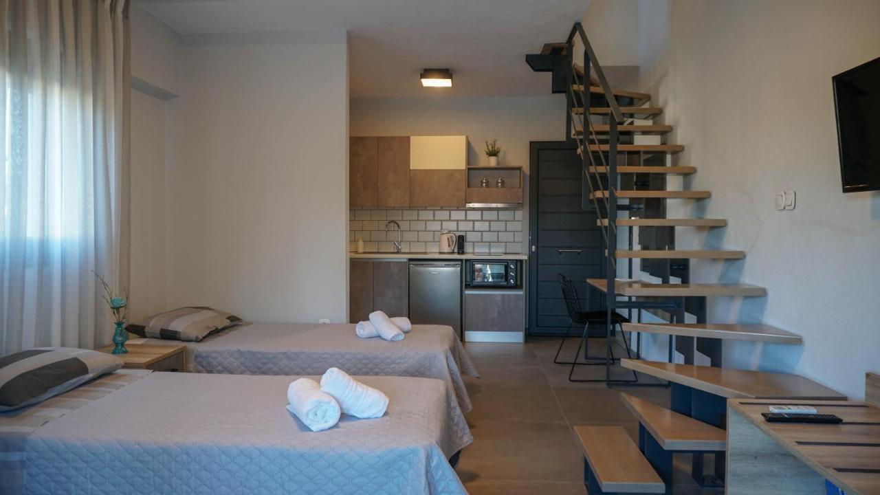 Enalia Luxury Living Lejlighed Nikiti  Eksteriør billede