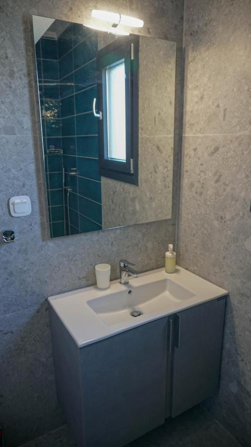 Enalia Luxury Living Lejlighed Nikiti  Eksteriør billede