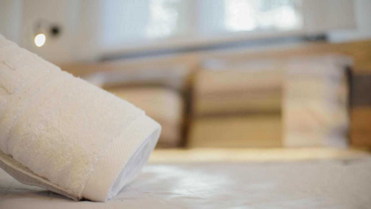 Enalia Luxury Living Lejlighed Nikiti  Eksteriør billede