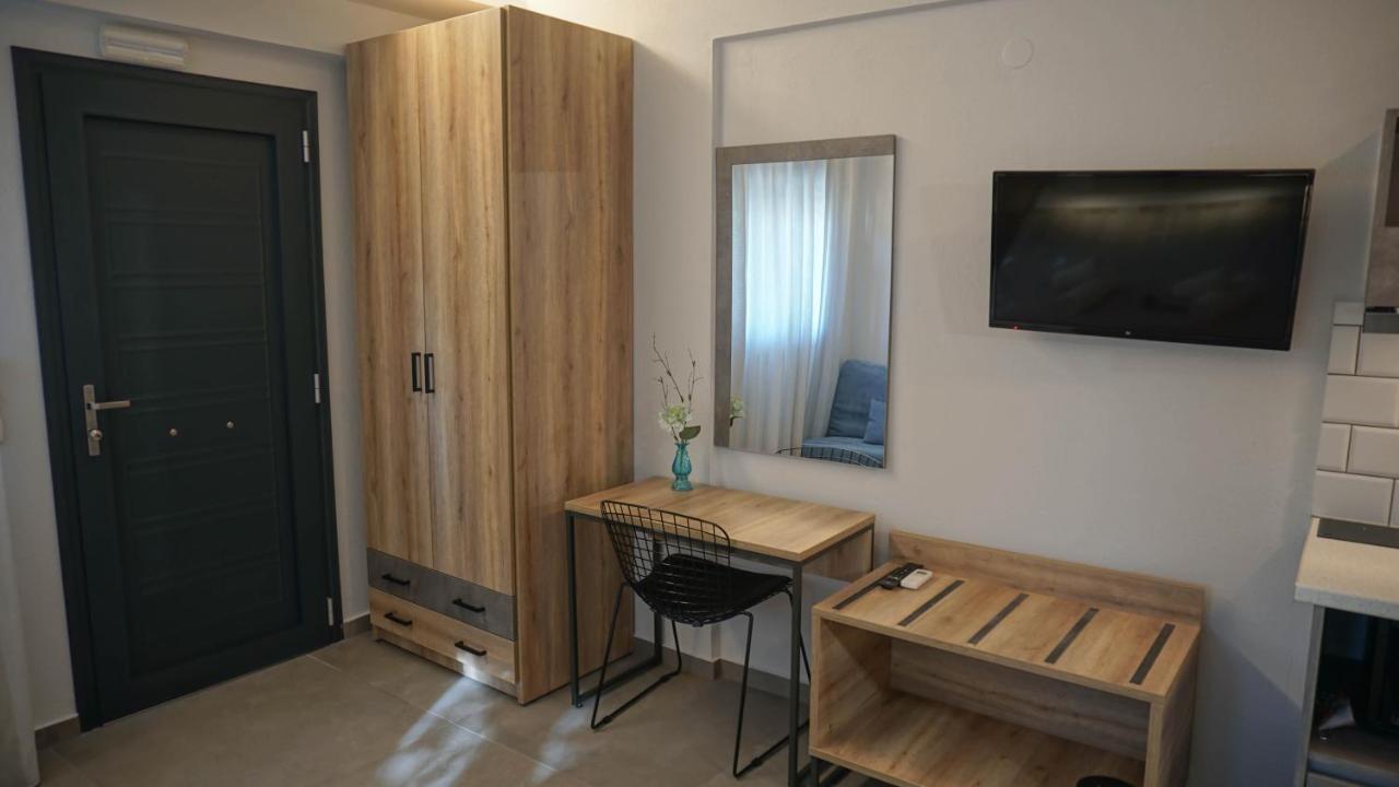 Enalia Luxury Living Lejlighed Nikiti  Eksteriør billede